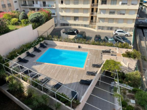 Cannes suquet plage piscine félibrige, Cannes